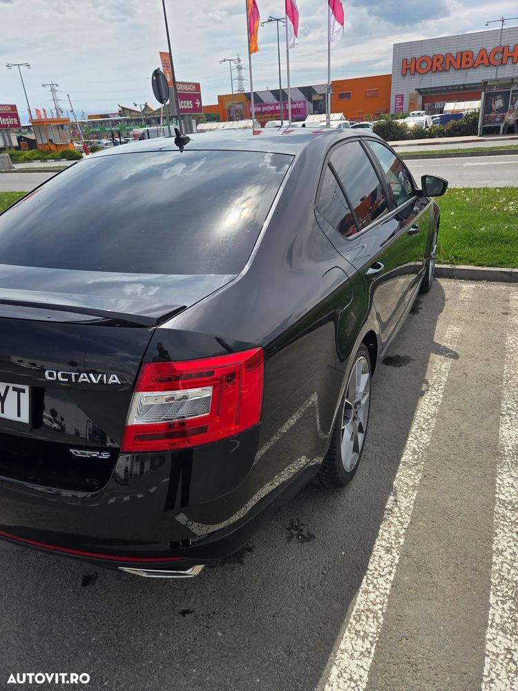 Skoda Octavia 2.0 TDI RS DSG - 5