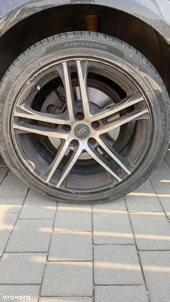 Audi A4 Avant - 11