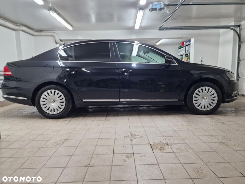Volkswagen Passat 2.0 TDI Comfortline - 6