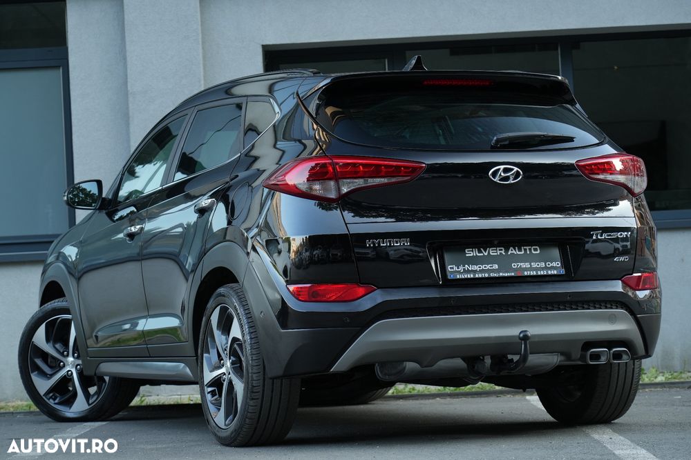 Hyundai Tucson 2.0 CRDI 4WD Automatik Premium - 35