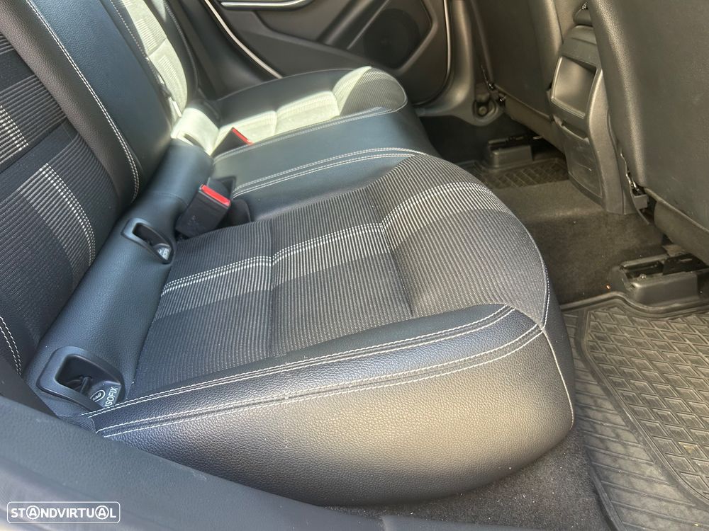 Mercedes-Benz A 180 d Urban - 14