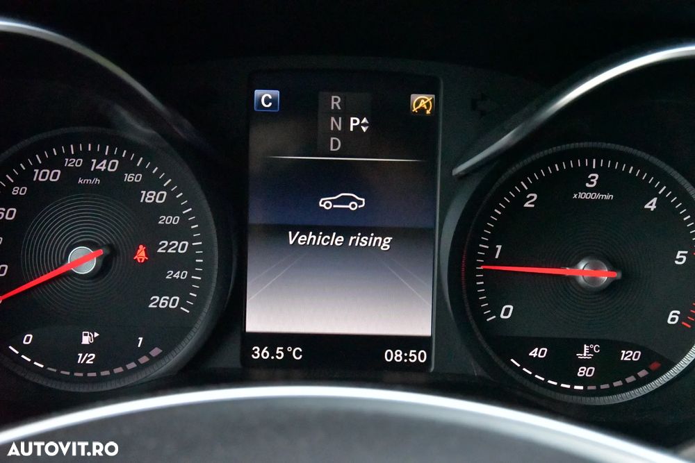 Mercedes-Benz C 220 d 4Matic T 7G-TRONIC AMG Line - 13