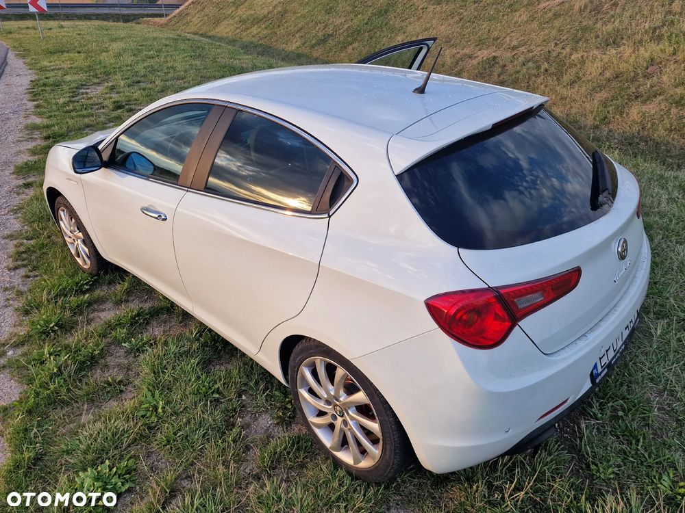 Alfa Romeo Giulietta 2.0 JTDM Distinctive - 30