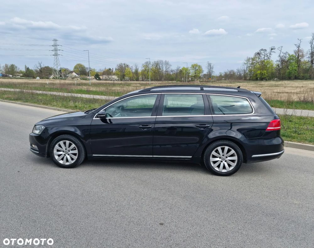 Volkswagen Passat 2.0 TDI DSG Comfortline - 8