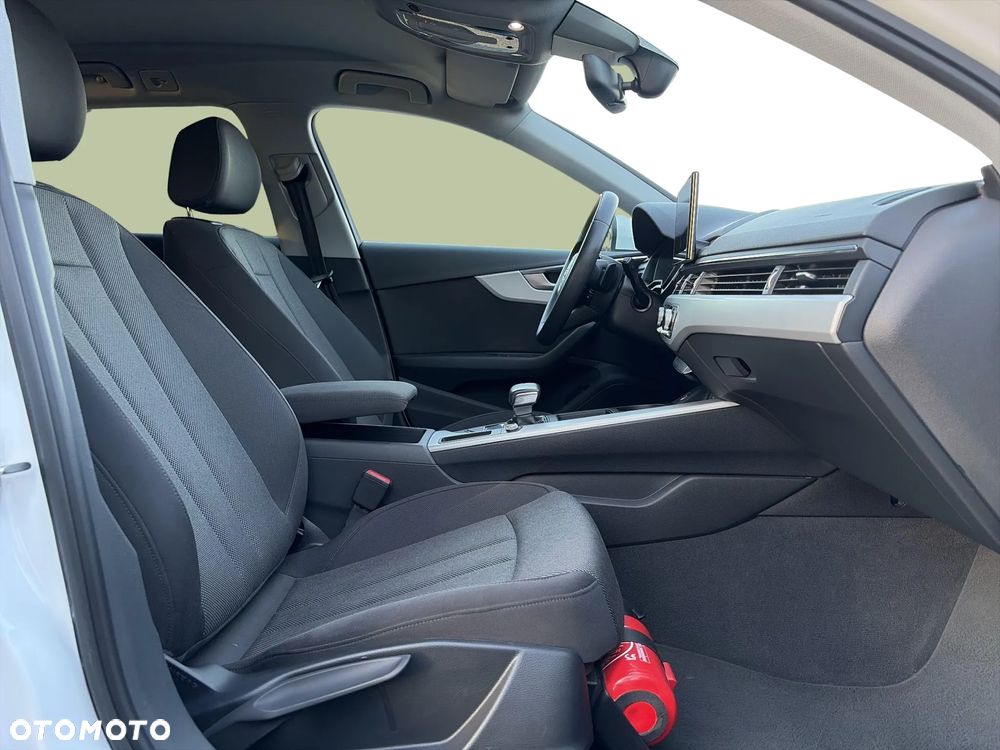 Audi A4 Avant 35 TFSI mHEV Advanced S tronic - 25