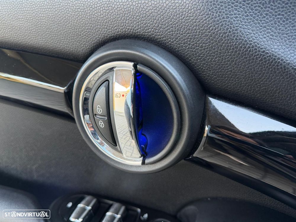 MINI 5 Portas One D - 22