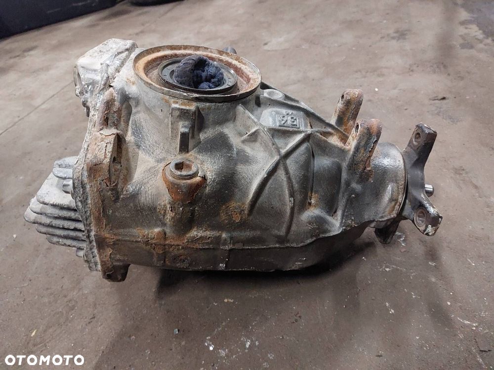 DYFERENCJAŁ DYFER MERCEDES W211 E320 3.0 CDI PRZEŁ. OKOŁO 2.60 2113503192 - 8