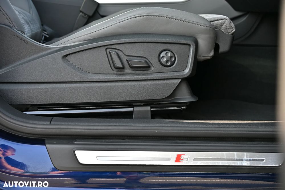 Audi Q5 55 TFSIe quattro S tronic S line business - 27