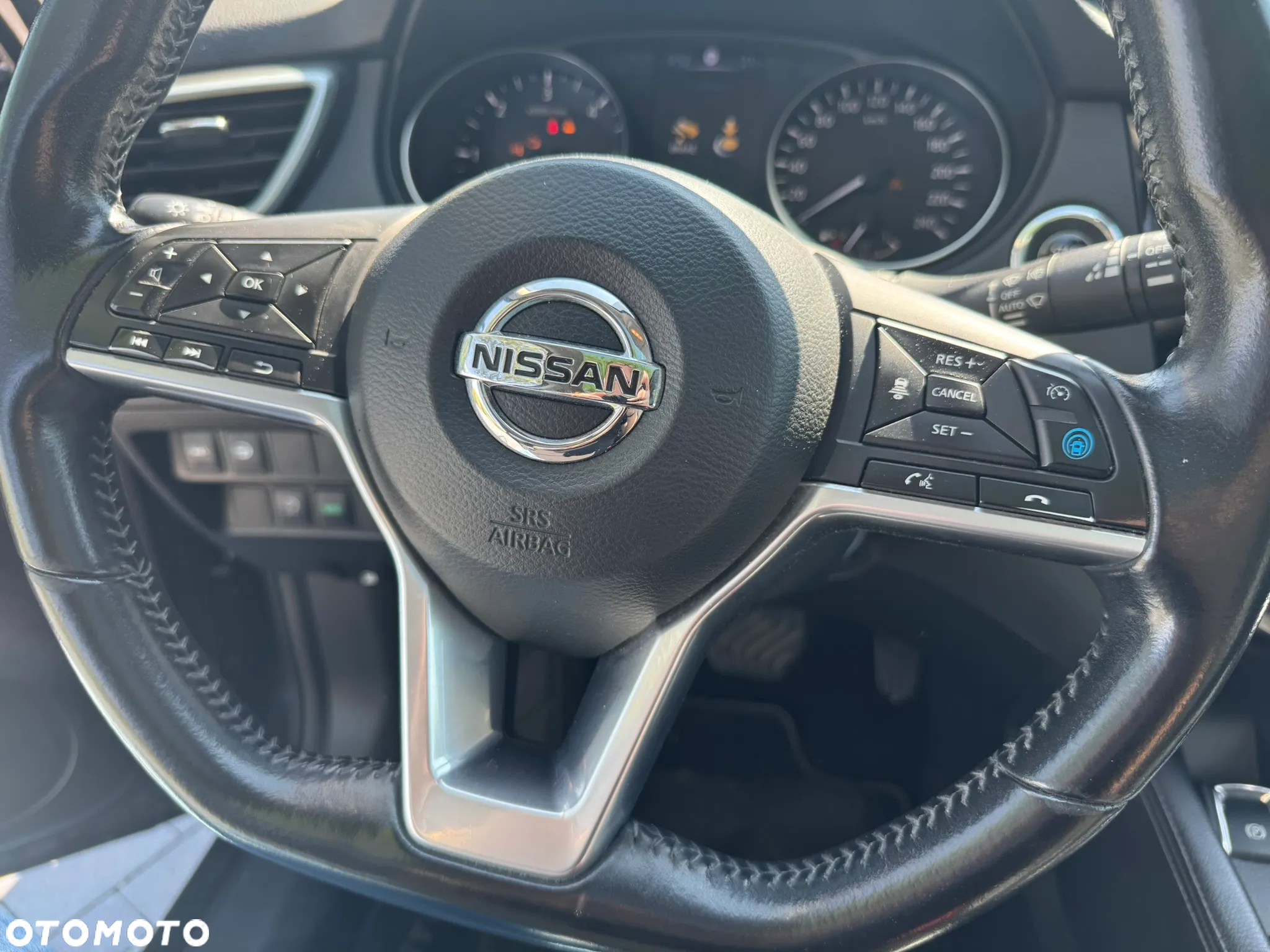 Nissan Qashqai 1.6 DCi Tekna Xtronic - 9