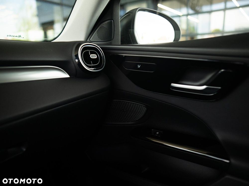 Mercedes-Benz Klasa C 180 mHEV Business Edition - 24