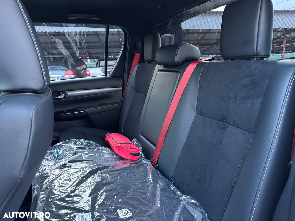 Toyota Hilux 4x4 Double Cab Autm. GR Sport - 12