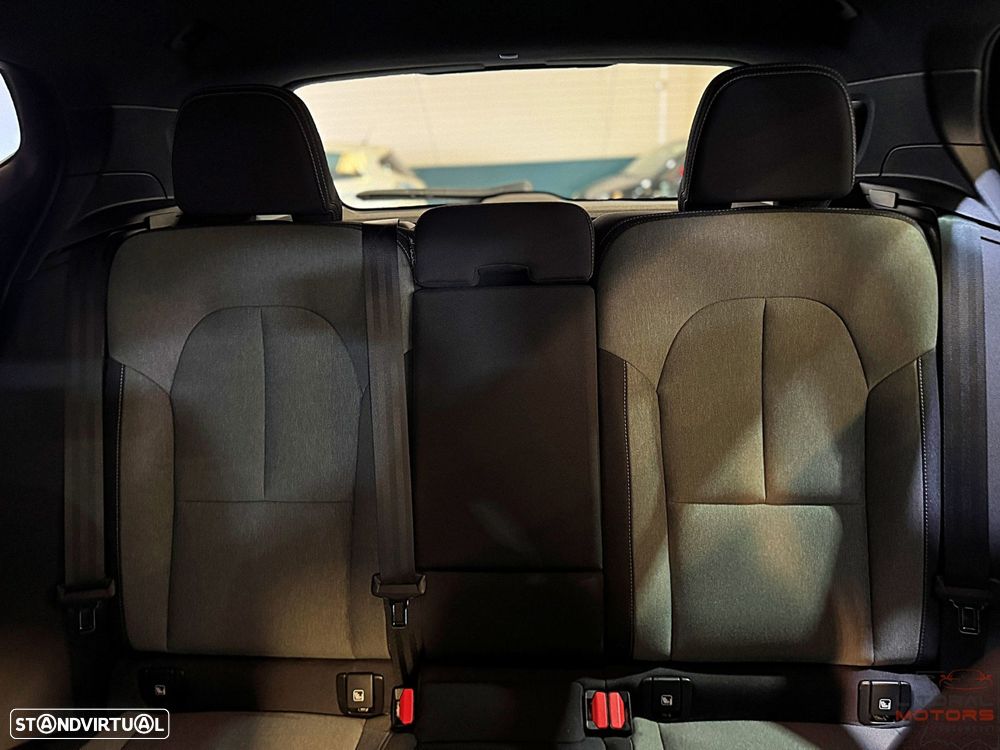 Volvo XC 40 1.5 T5 PHEV Momentum Plus - 38