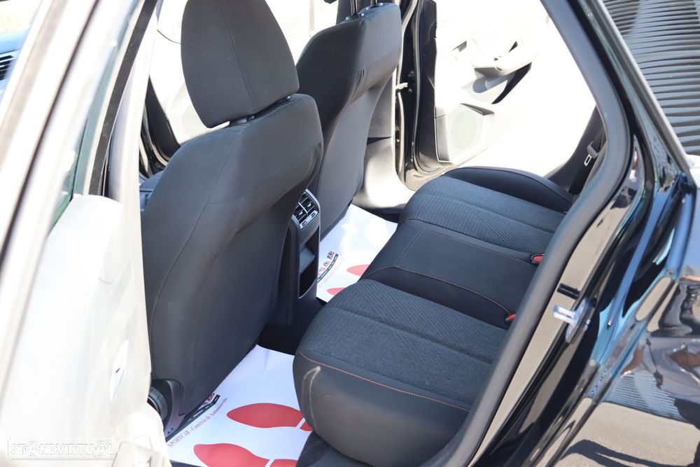 Peugeot 308 SW - 16