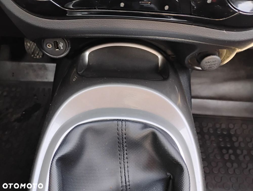 Nissan Juke 1.6 Tekna S&S - 18