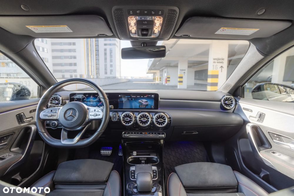 Mercedes-Benz Klasa A 250 4-Matic AMG Line 7G-DCT - 24