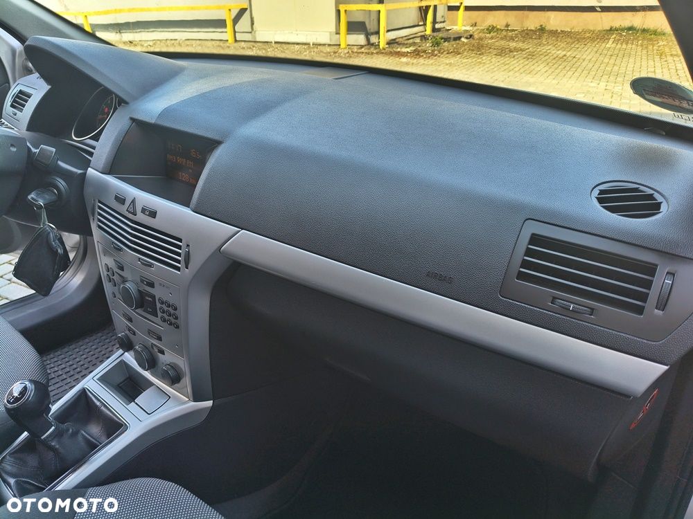 Opel Astra 1.6 Style - 18