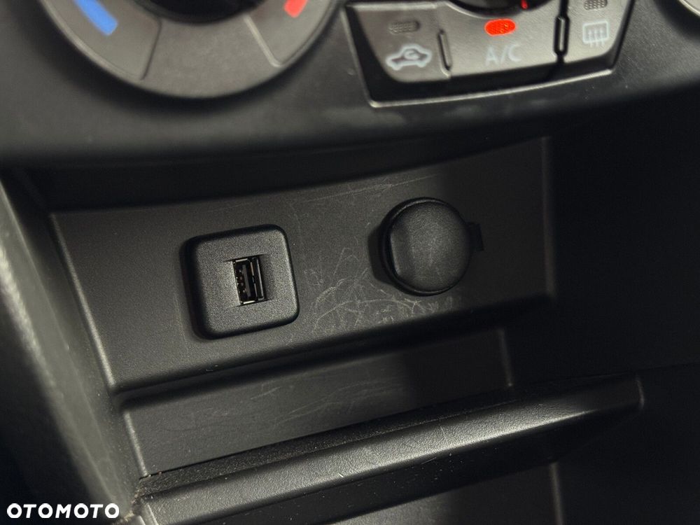 Suzuki Vitara 1.0 Boosterjet Comfort 2WD - 24