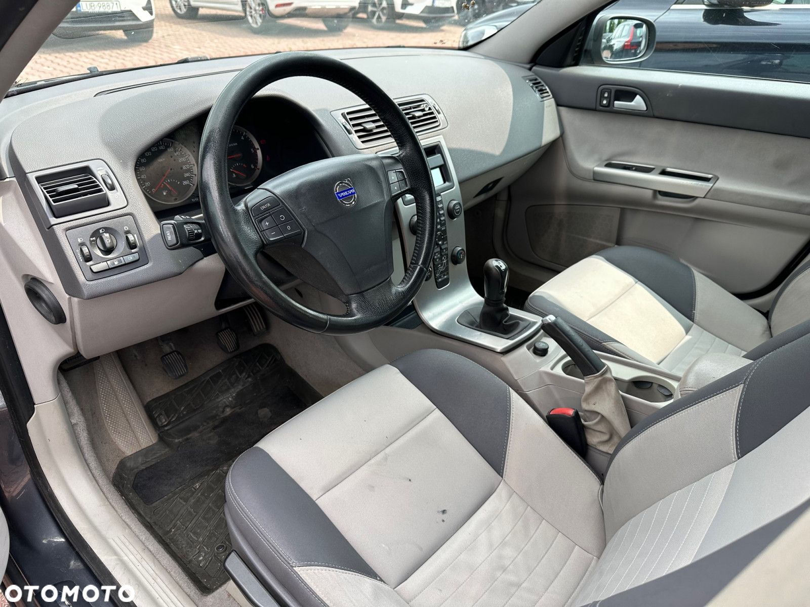 Volvo V50 - 9