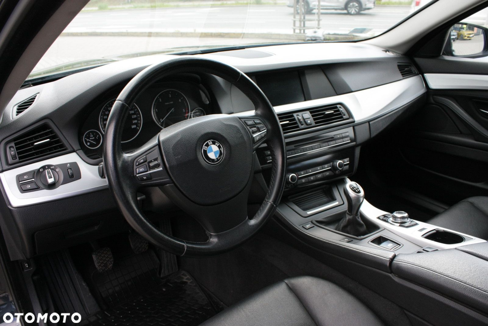BMW Seria 5 520d - 16