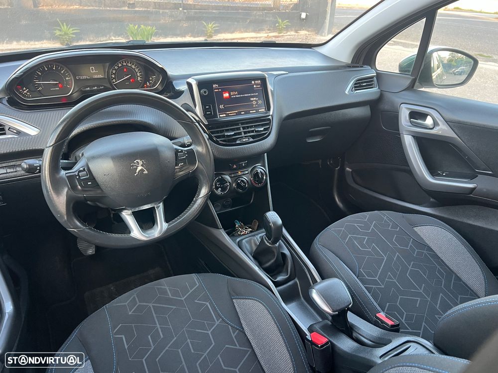 Peugeot 2008 1.2 PureTech Style - 18
