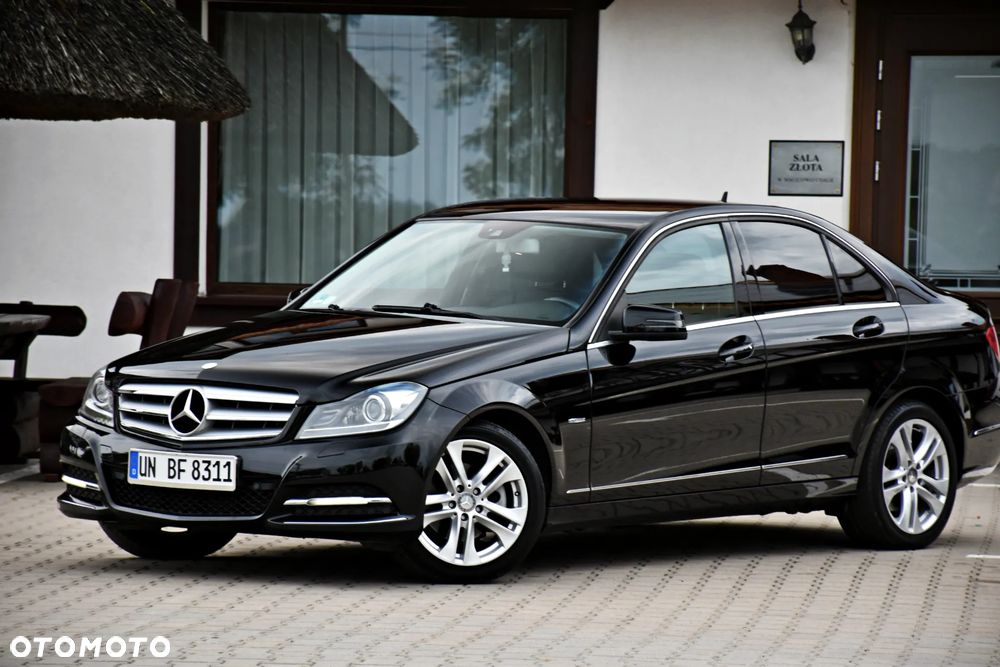 Mercedes-Benz Klasa C 200 (BlueEFFICIENCY) Avantgarde - 11
