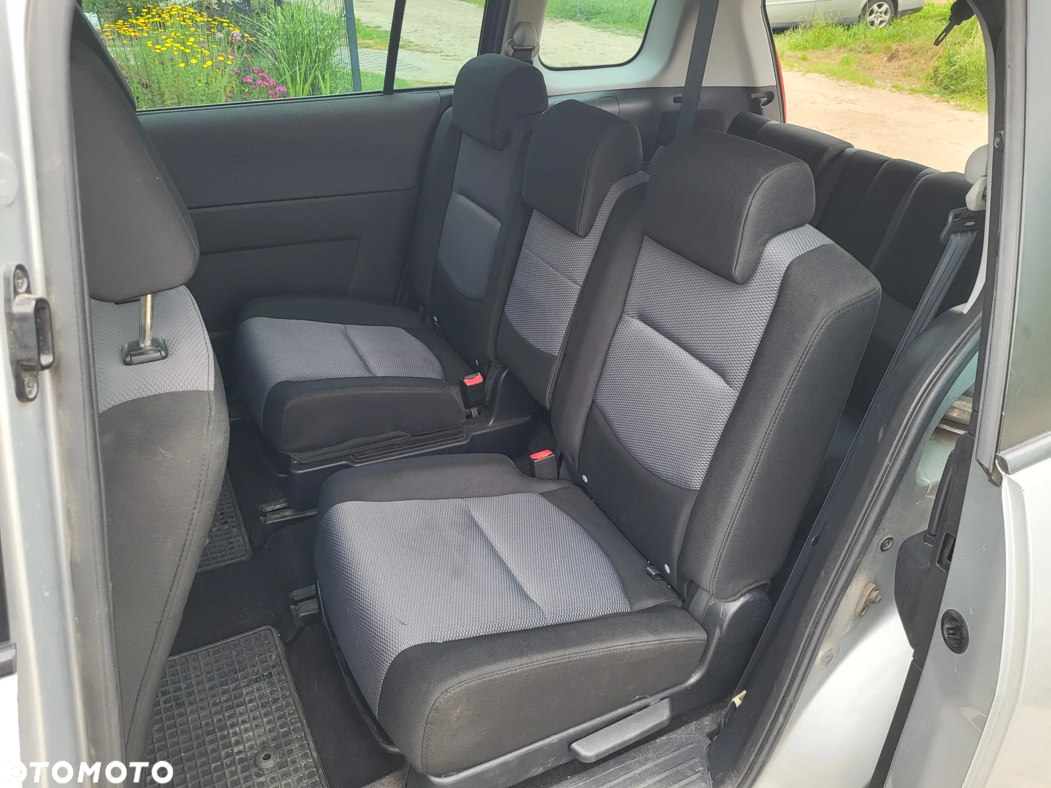 Mazda 5 2.0 Exclusive - 12