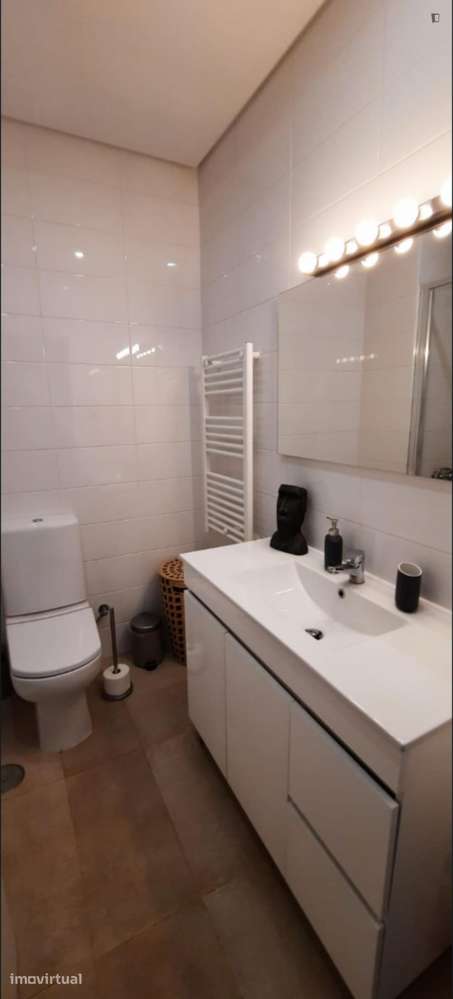 Quarto - localizado em Paranhos Porto - Grande imagem: 2/22