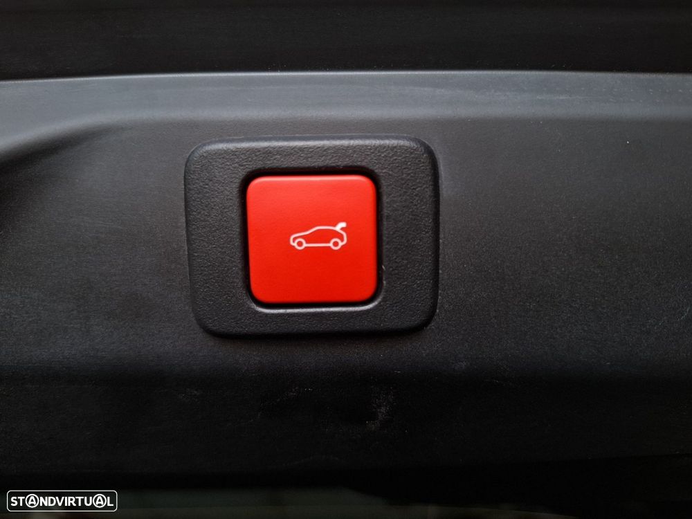 Peugeot E-3008 73 kWh GT - 25