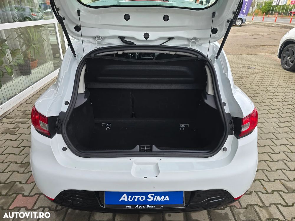 Renault Clio - 14