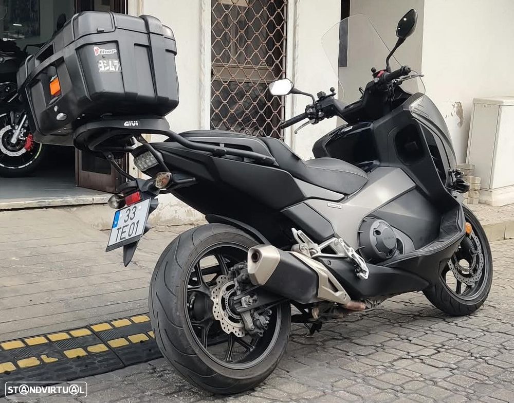 Honda Integra 750 - 10
