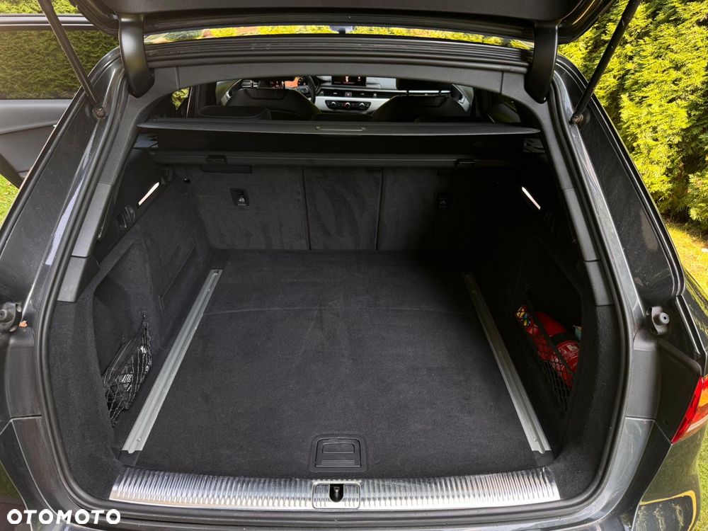 Audi A4 Avant 2.0 TDI Quattro S tronic - 16