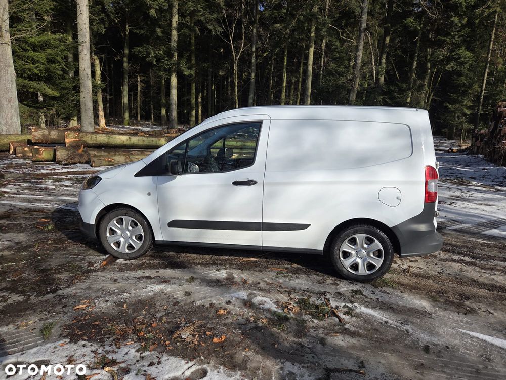 Ford Transit Courier - 6