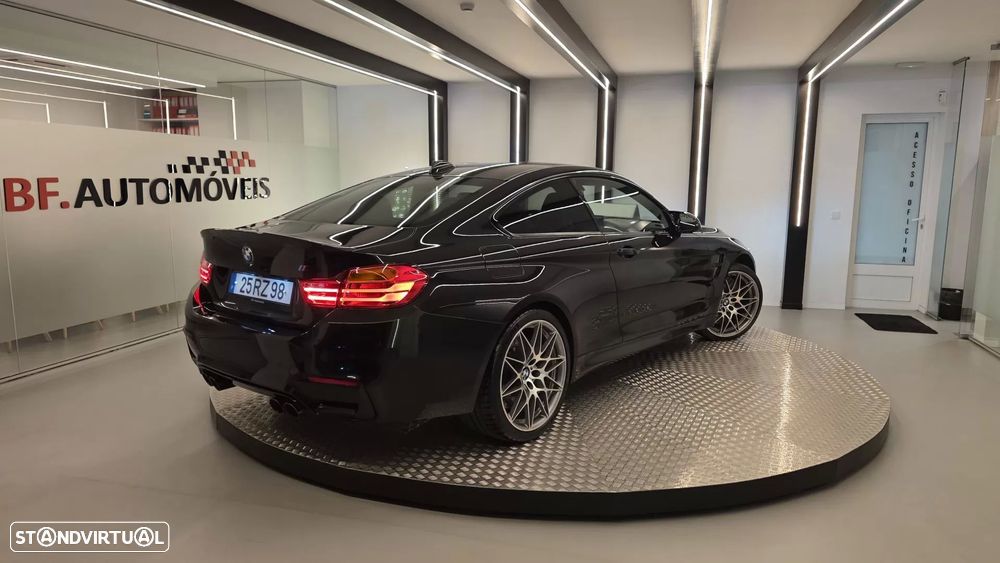 BMW M4 - 4