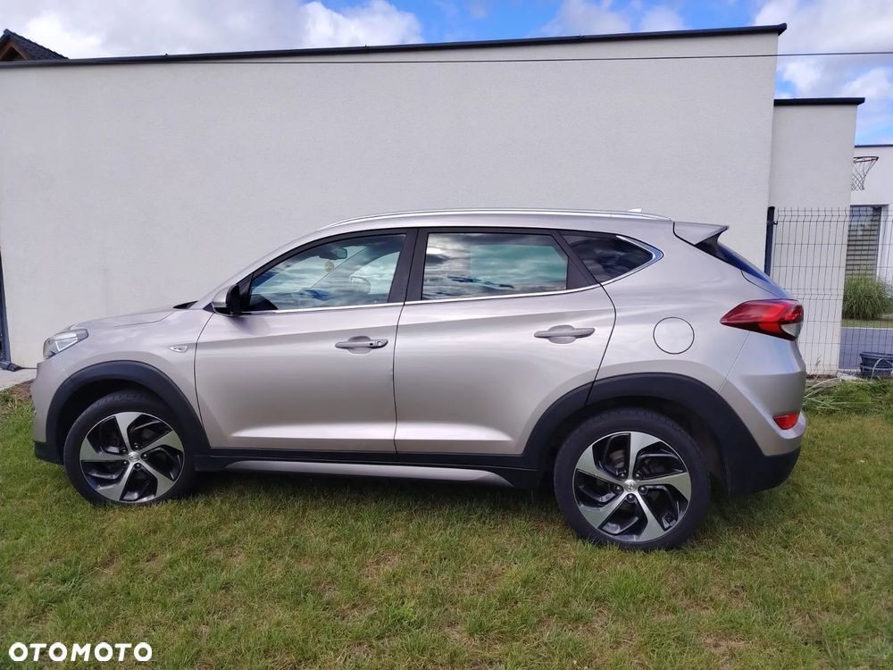 Hyundai Tucson 1.7 CRDI BlueDrive Comfort 2WD - 1