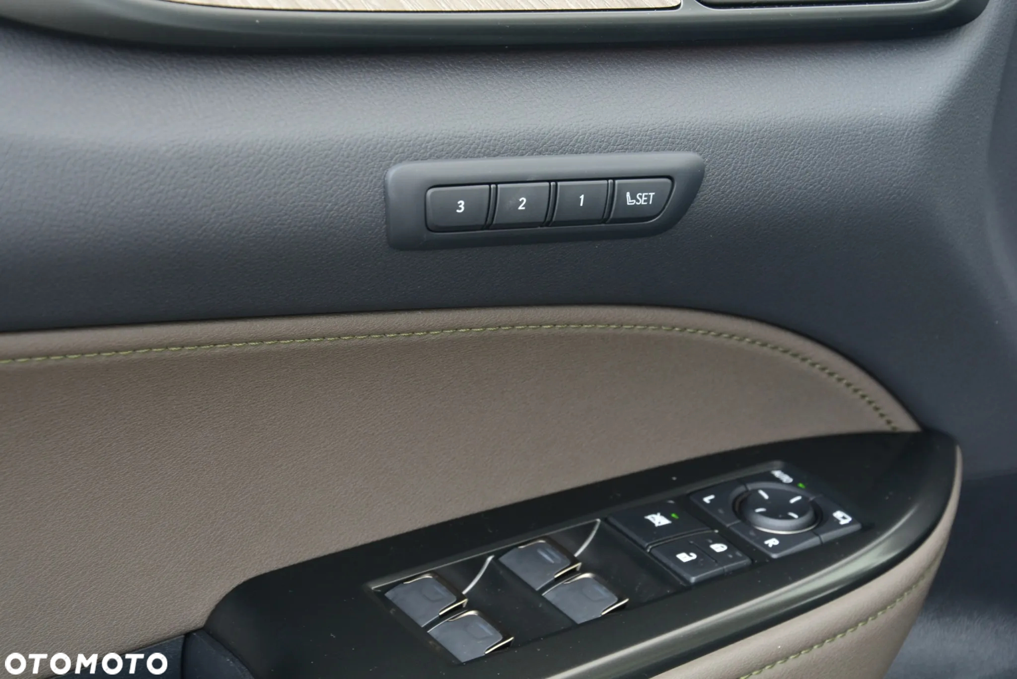 Lexus NX 350h Overtrail AWD - 9
