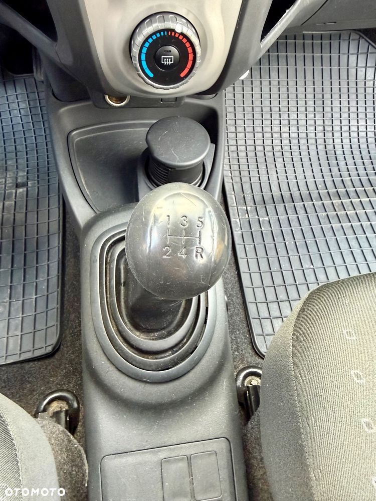 Toyota Yaris 1.3 Luna - 10