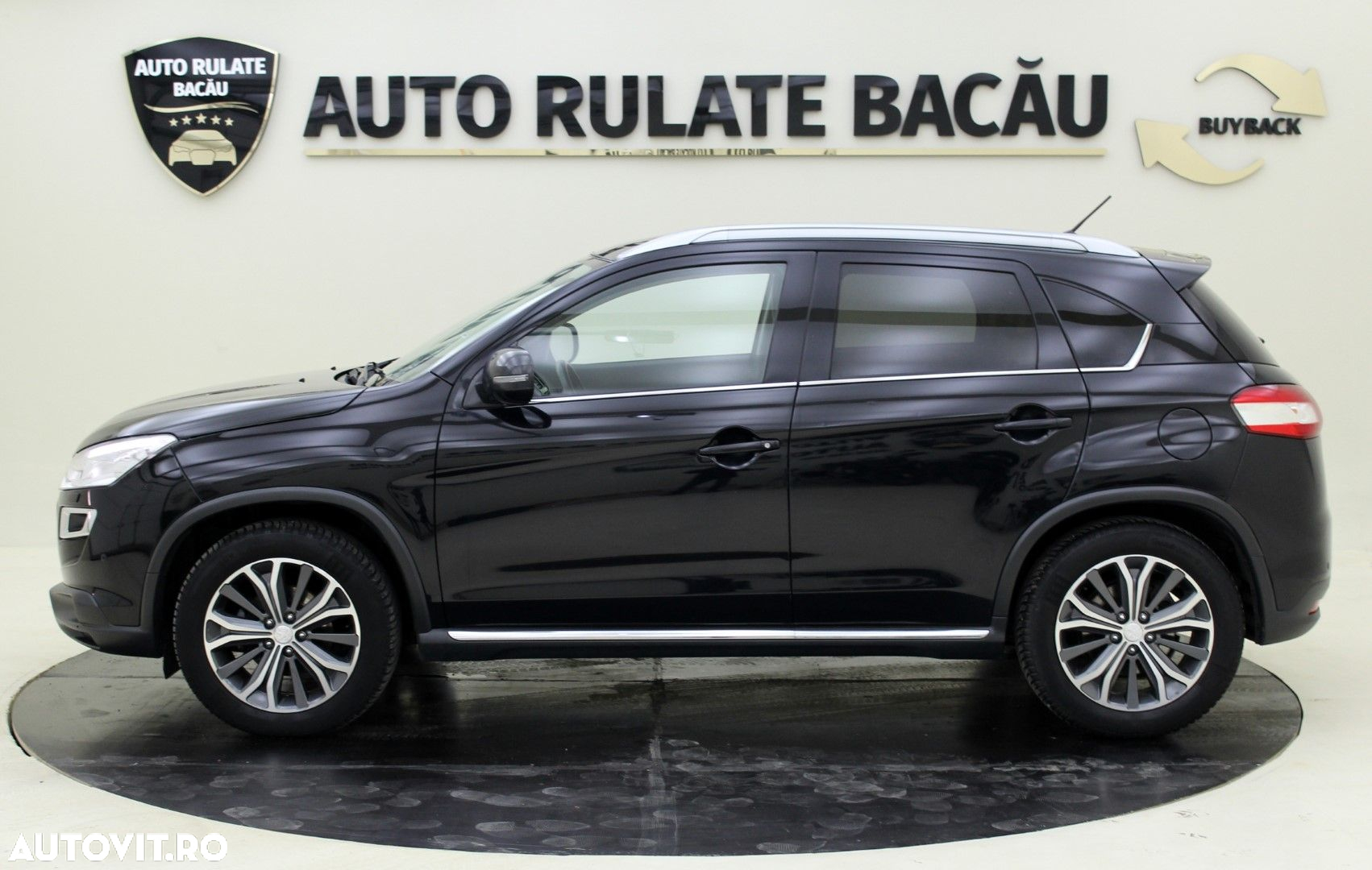 Peugeot 4008 - 5