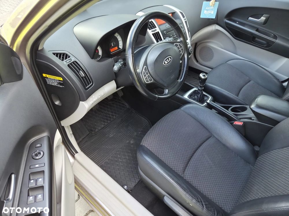 Kia Ceed 1.6 CVVT LX - 12