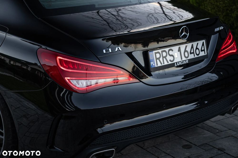 Mercedes-Benz CLA 180 d 7G-DCT AMG Line - 12