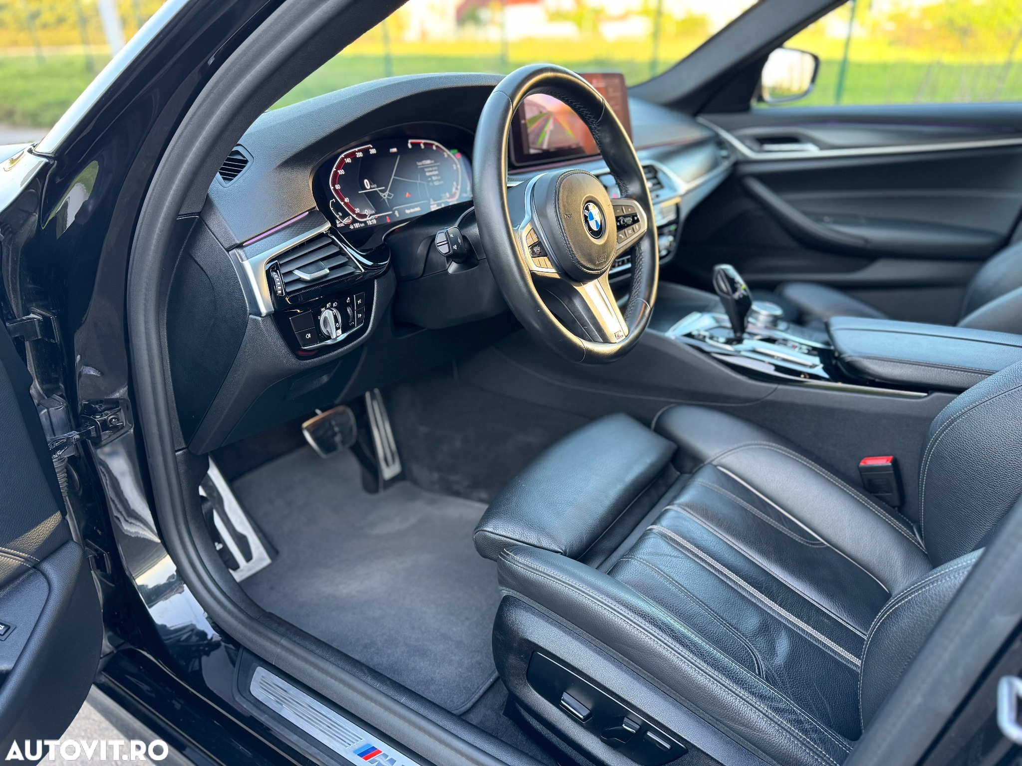 BMW Seria 5 520d AT MHEV - 23