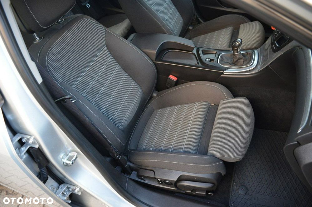 Opel Insignia - 27