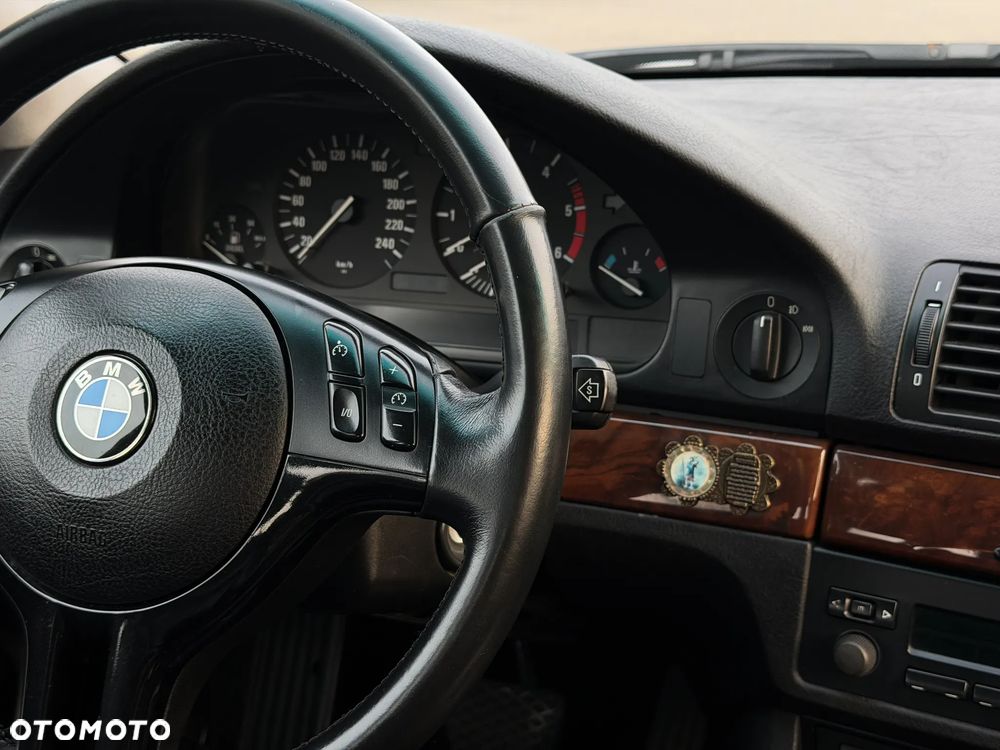 BMW Seria 5 - 19