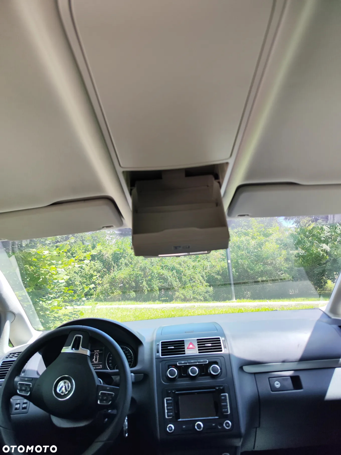 Volkswagen Touran - 14