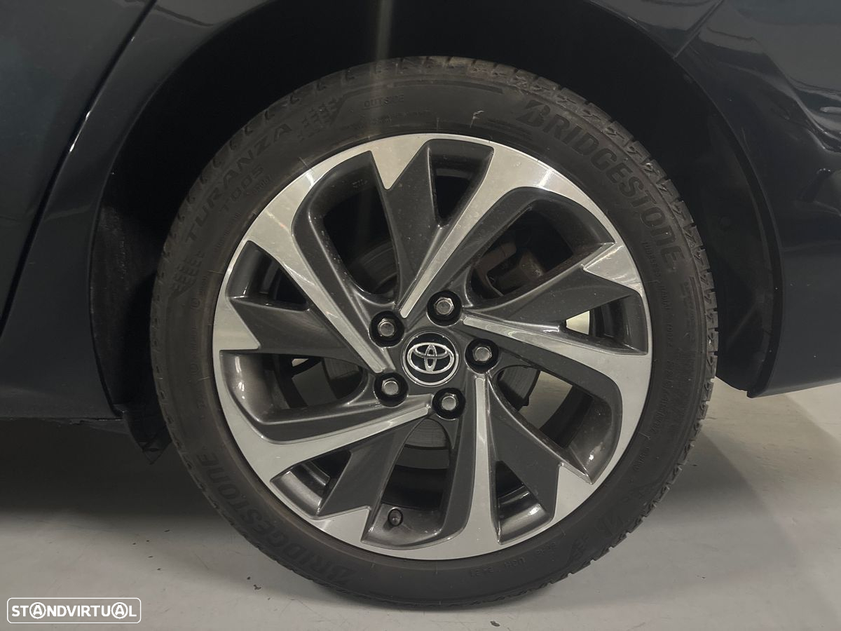 Toyota Auris Touring Sports 1.2T Comfort+Pack Sport - 5