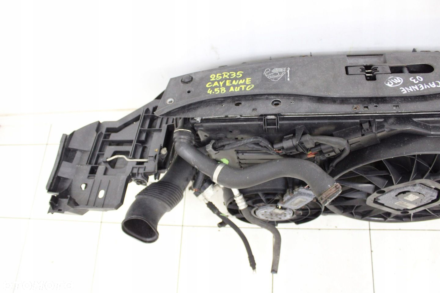 PAS PRZEDNI WENTYLATORY CHŁODNICE PORSCHE CAYENNE S 4.5 B V8 340KM 2003r - 12