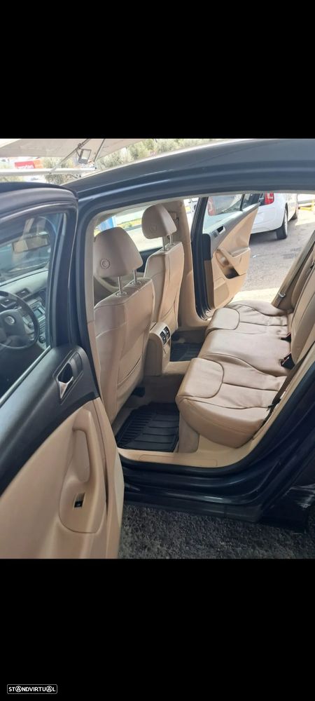 VW Passat 2.0 TDI Confortline - 5