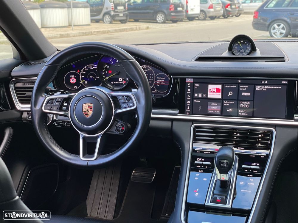 Porsche Panamera Sport Turismo 4 E-Hybrid Platinum Edition - 27