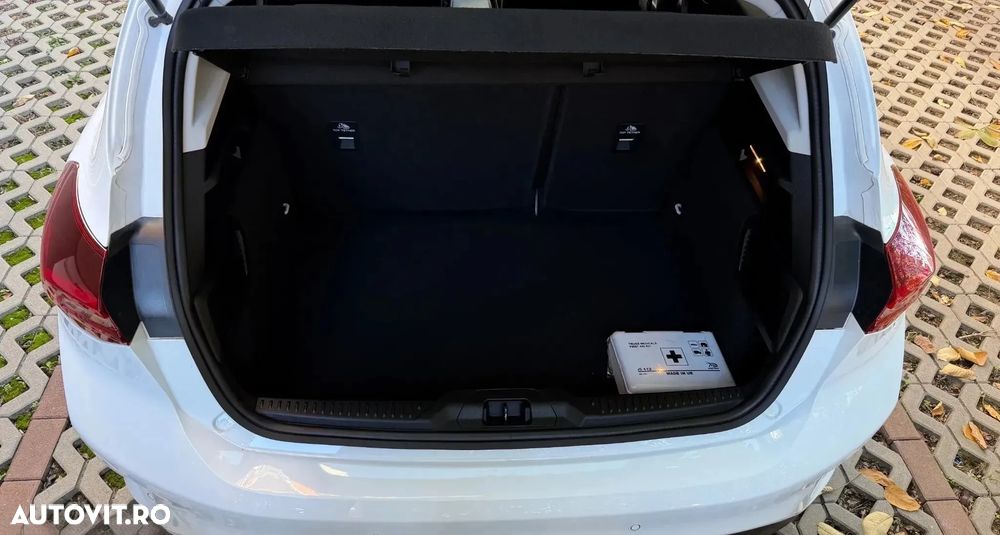 Ford Focus 1.0 EcoBoost Titanium - 8
