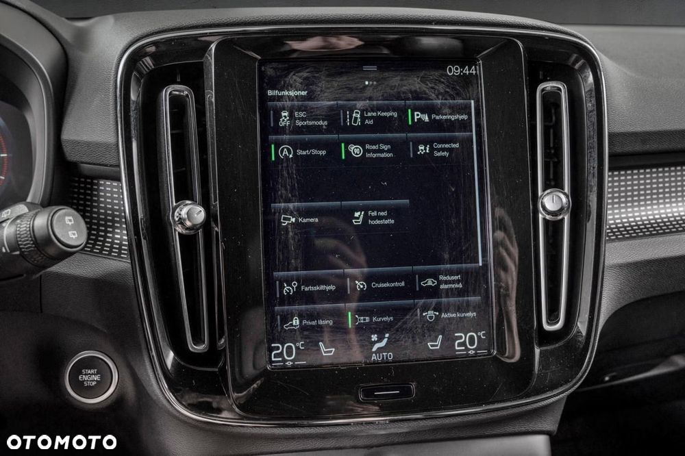 Volvo XC 40 D3 SCR AWD R-Design - 10