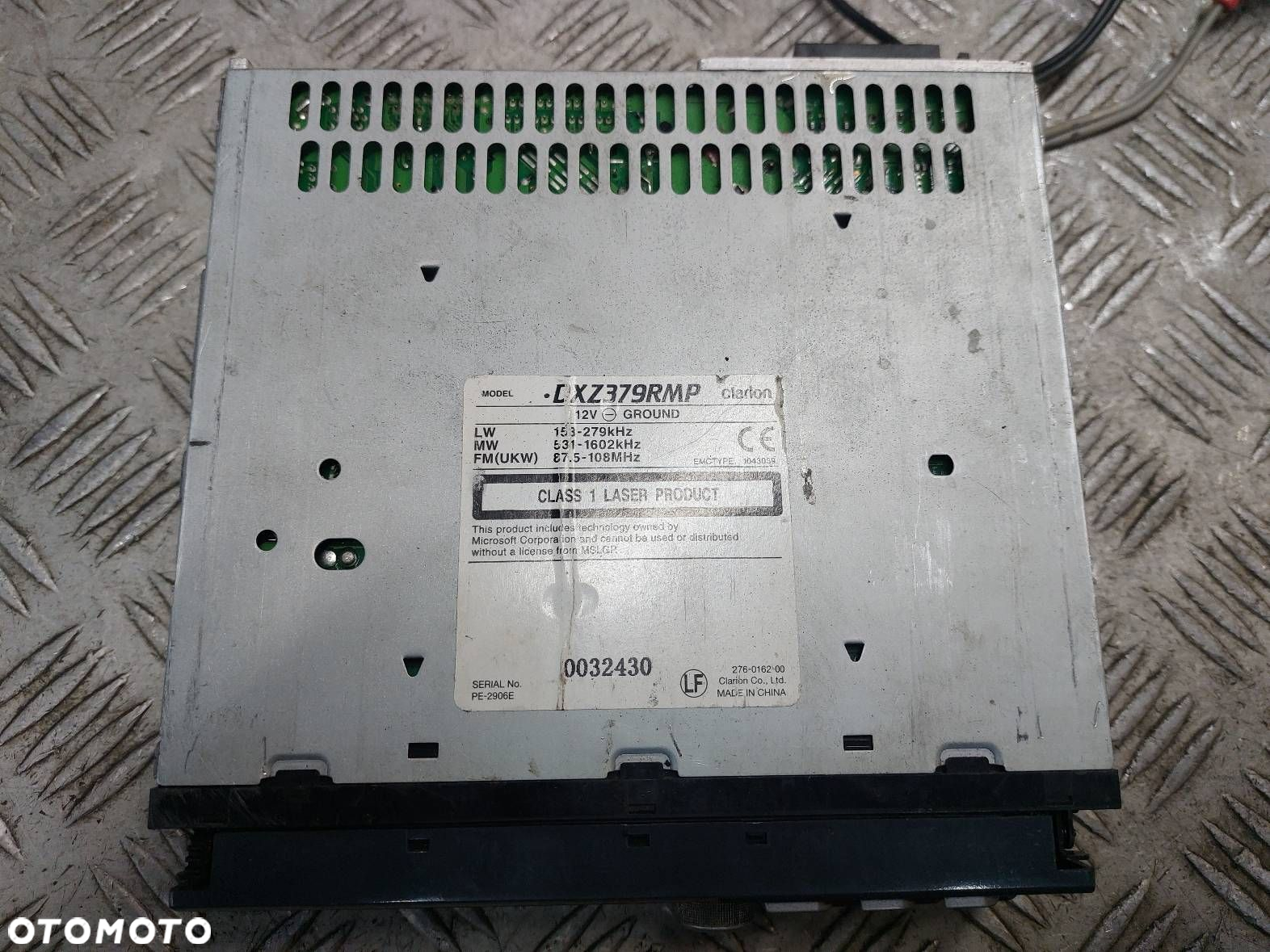 RADIO ODTWARZACZ CLARION DXZ379RMP - 2